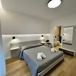 Lungomare Vazzana Gæstehus 4*