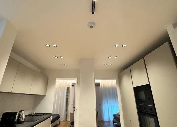 Lungomare Vazzana تْشيفالو