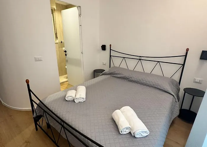 Lungomare Vazzana بيت ضيافة تْشيفالو